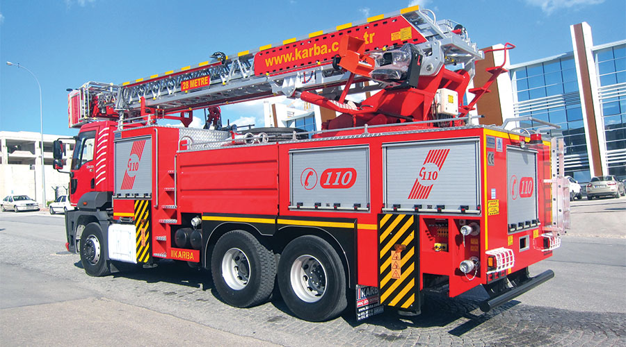 Vehicule de stingere a incendiilor cu scară aeriană